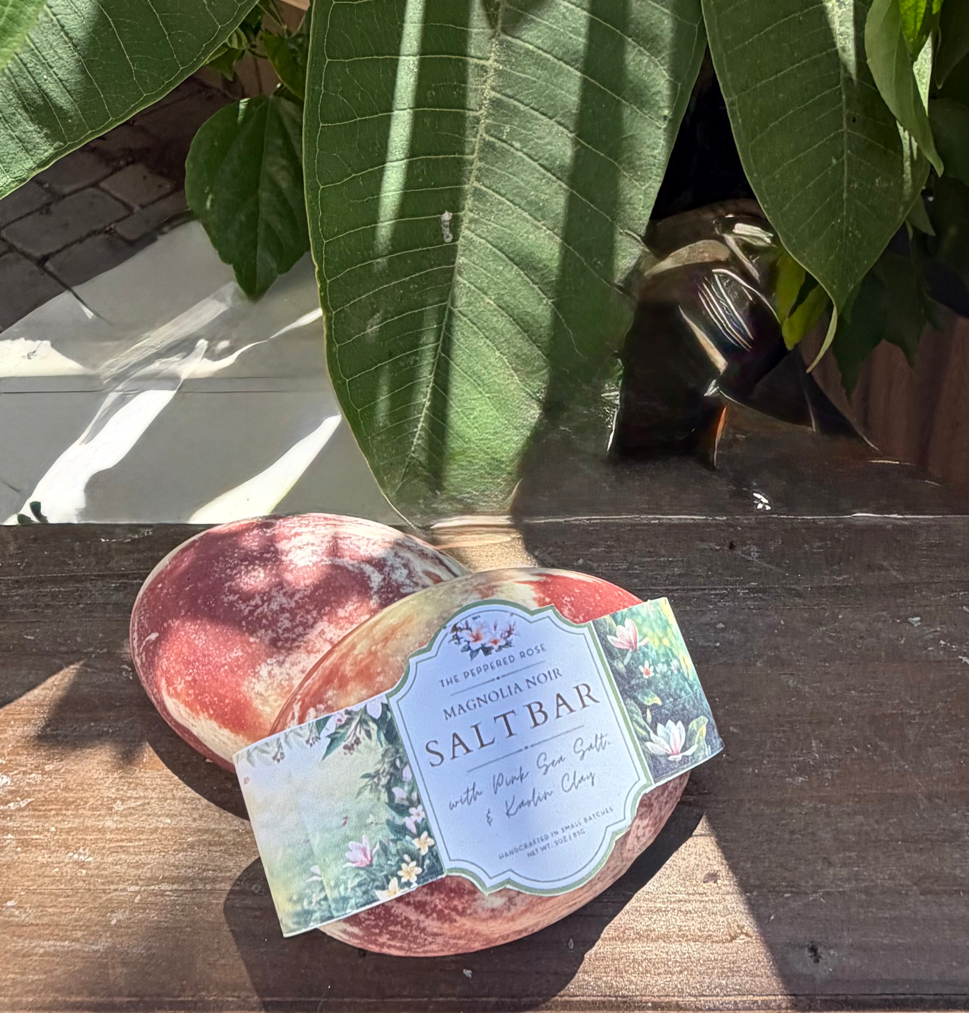 Magnolia Noir Sea Salt Bar